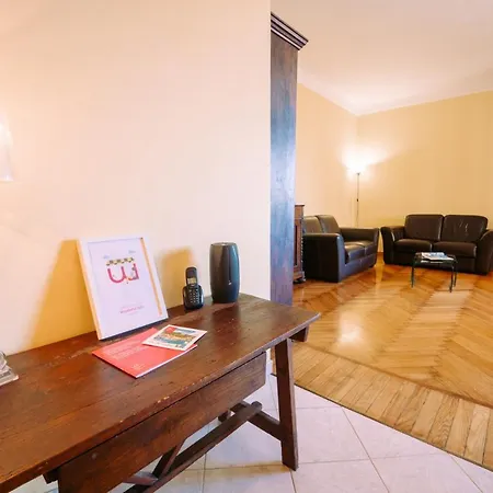 Elegant In The Center By Wonderful Italy Apartment *